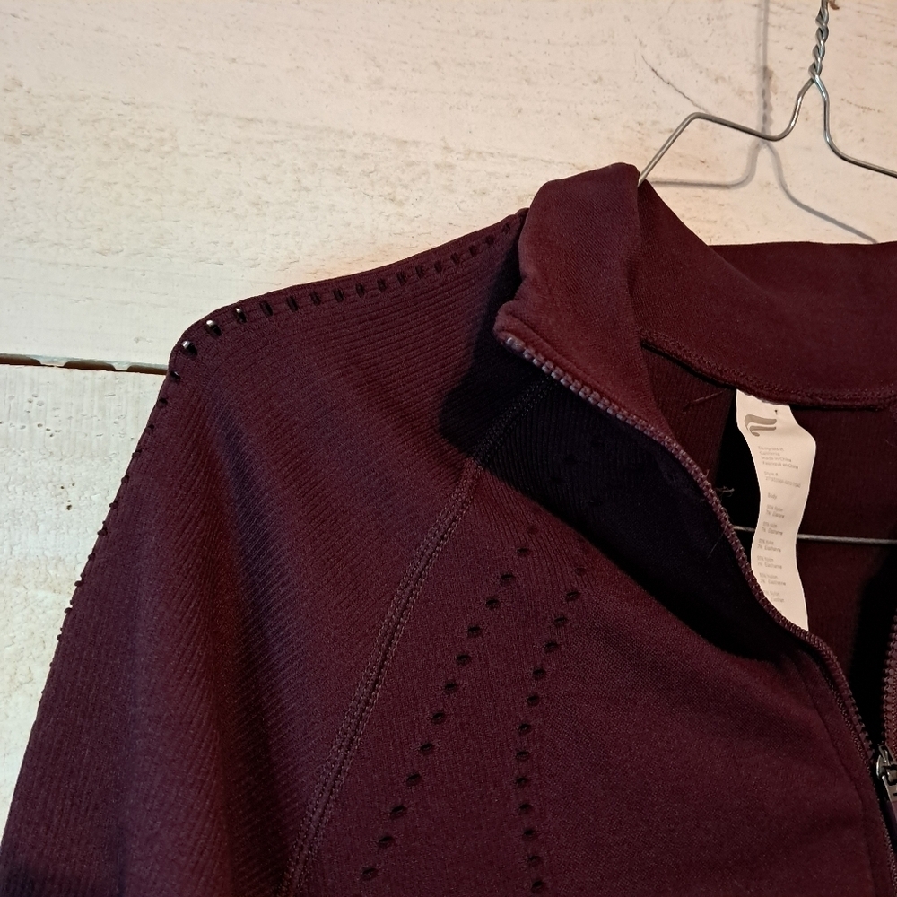 Fabletics Red Burgundy Maroon Delta Seamless Laser Cut Long Sleeve Zip Up Medium - Picture 8 of 9